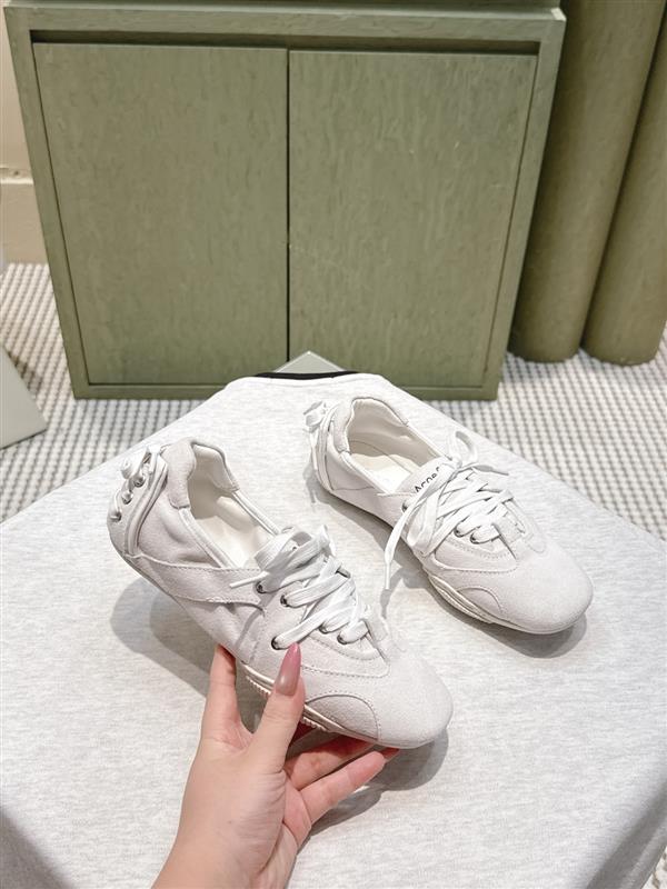 2025112716569814 310